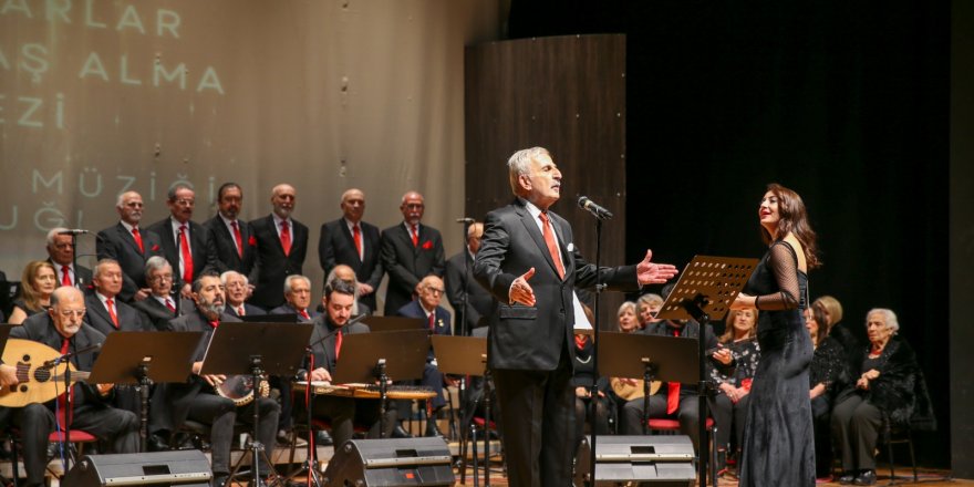 KARŞIYAKA'DA KONSER ZAMANI