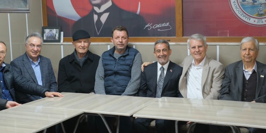 AK PARTİ BORNOVA ADAYI ÇAYIR'DAN MAHALLE ZİYARETLERİ