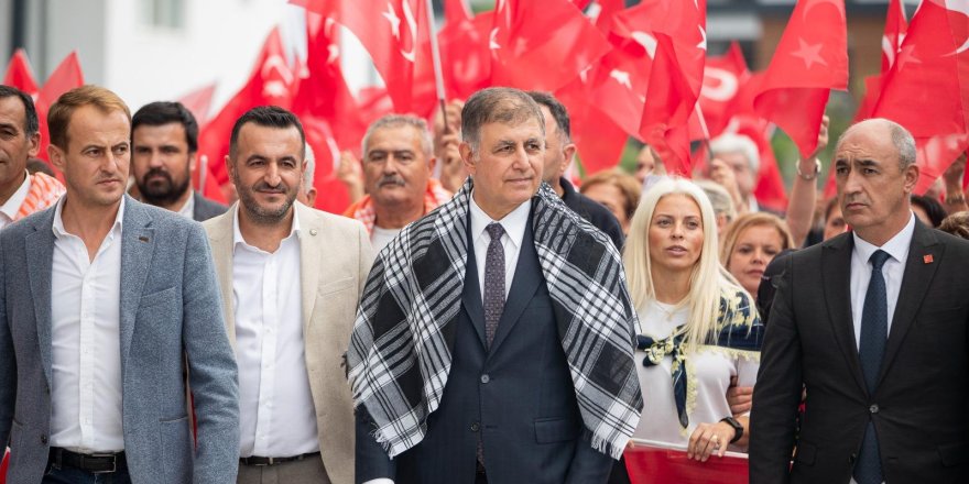 CEMİL TUGAY 'CUMHURİYET'E VE MİLLETİMİZE SAHİP ÇIKACAĞIZ' DEDİ