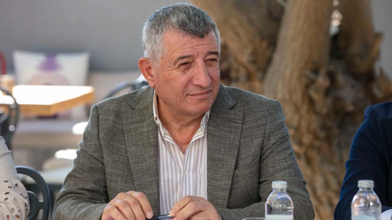İzmir Güzelbahçe Belediye Başkanı Mustafa Günay görevden uzaklaştırıldı