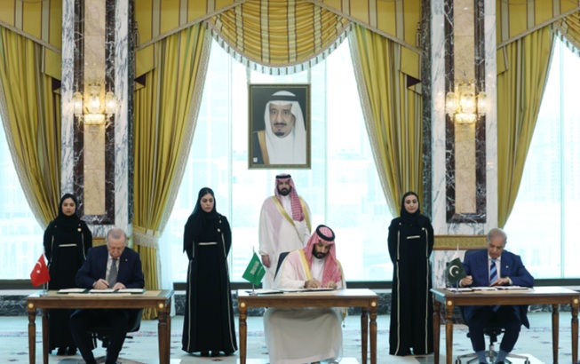 Türkiye, Suudi Arabistan ve Pakistan'dan Mekke Savunma Anlaşması