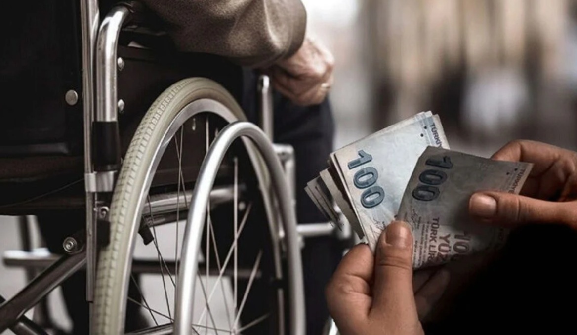 Evde bakım ödemeleri ailelerin hesaplarına yatırıldı