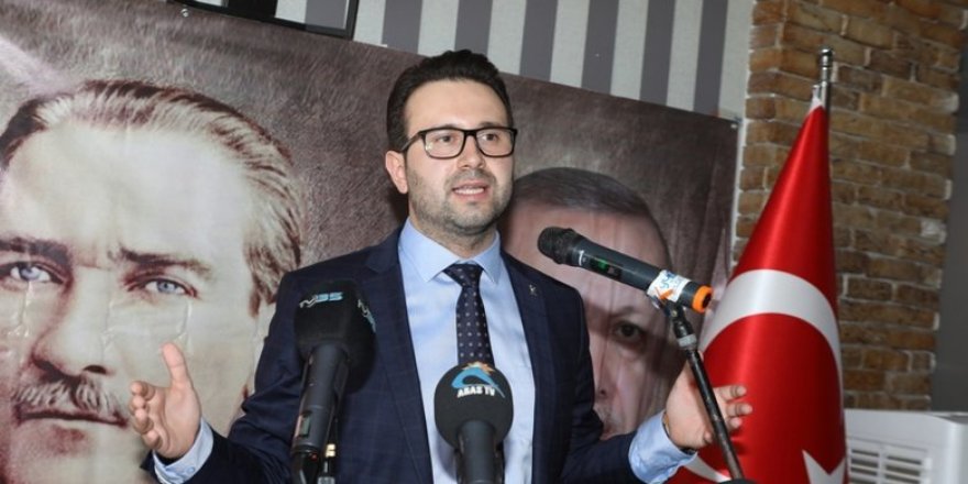 AK PARTİ KARŞIYAKA İLÇE BAKANI ÇİFTÇİOĞLU TEKRAR ADAY OLMAYACAĞINI AÇIKLADI