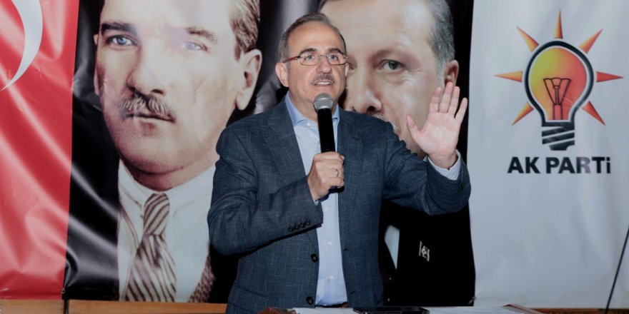 AK PARTİ İZMİR İL BAŞKANI SÜREKLİ: 'DÜŞMANIN EKMEĞİNE YAĞ SÜRÜYORLAR'