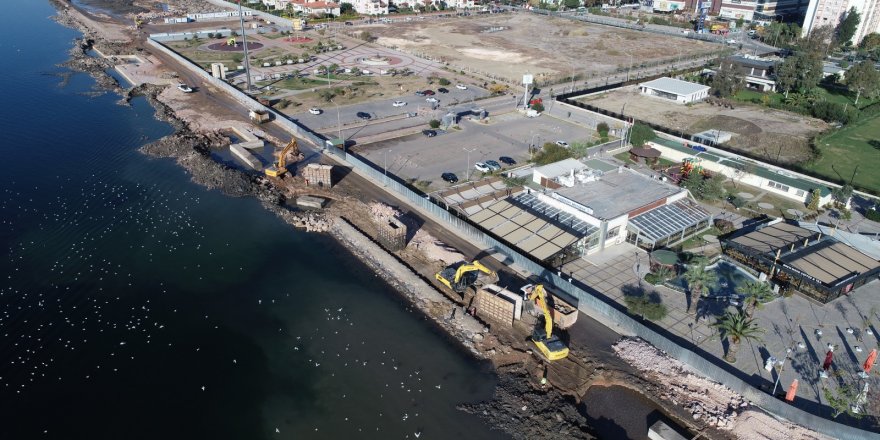 MAVİŞEHİR'E SEL ÖNLEMİ...TOPRAK SET ÇEKİLDİ