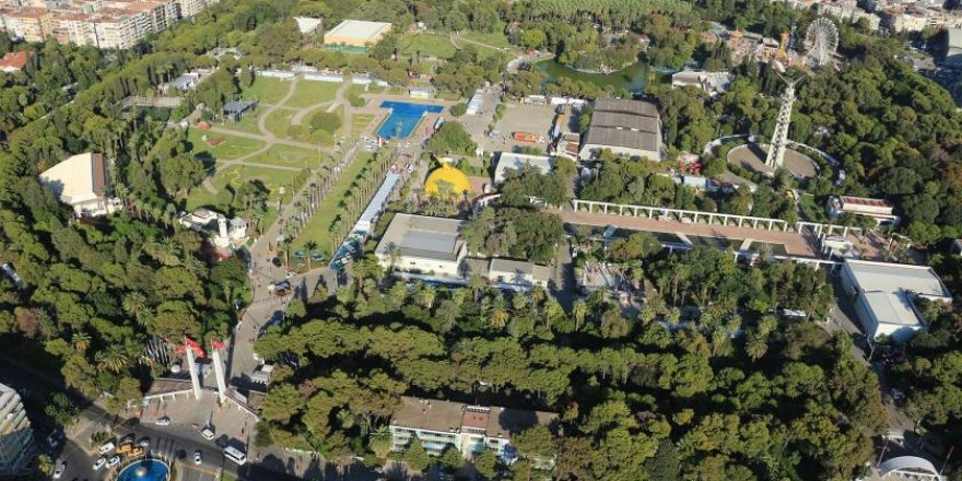 İZMİR MİMARLAR ODASI: 'KÜLTÜRPARK YEŞİL ALAN OLARAK KALABİLECEK Mİ?'