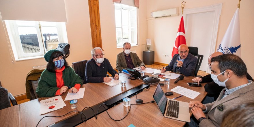 İZMİRLİ SANATÇILARA VERİLECEK DESTEK PAKETİ AÇIKLANDI