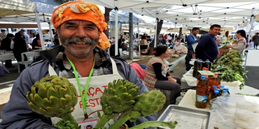 ALAÇATI DOLDU TAŞTI.. ALAÇATI OT FESTİVALİ'NE YOĞUN İLGİ...