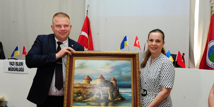 BALÇOVA İLE BİLHOROD-DNİSTROVSKİY KARDEŞ OLDU