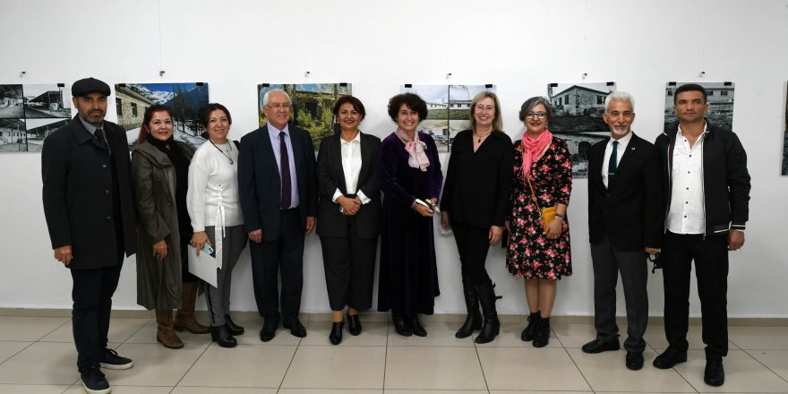 KÖY ENSTİTÜLERİ FOTOĞRAF SERGİSİ KARABAĞLAR'DA