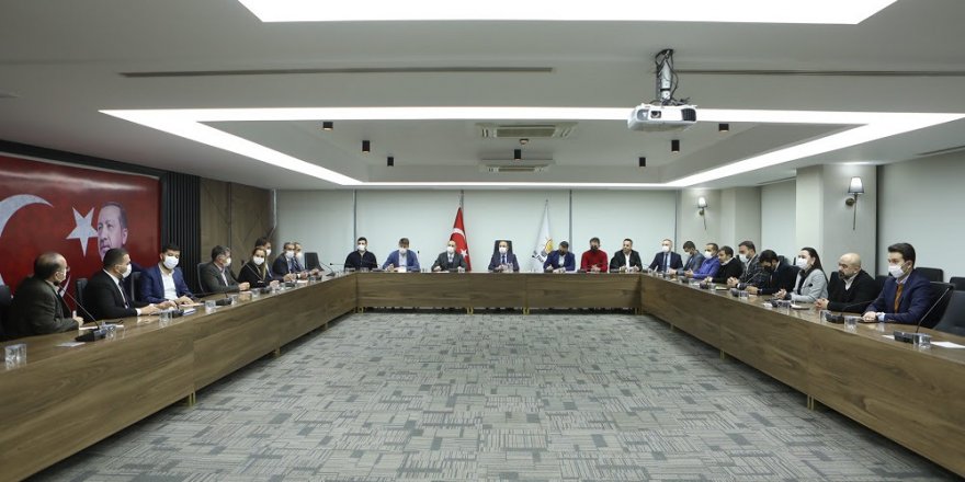 AK PARTİ İZMİR İL BAŞKANI SÜREKLİ'DEN ÖNEMLİ MESAJLAR