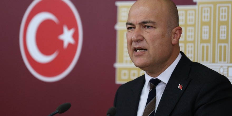 CHP İZMİR MİLLETVEKİLİ BAKAN ÇİĞLİ HAVAALANI'NI TBMM'YE TAŞIDI