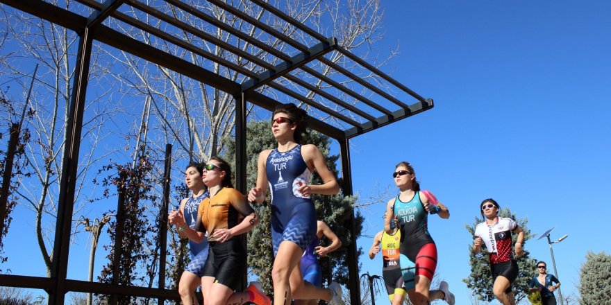 İZMİR'DE 'DUATLON' HEYECANI