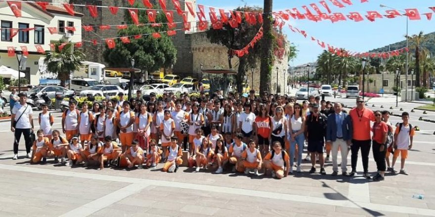 DENİZİN ÇOCUKLARI KARABURUN'A ZAFERLE DÖNDÜ