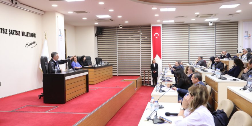 SANDAL 'BAYRAKLI AFET BÖLGESİ OLSUN' DEDİ MUHALEFET REDDETTİ