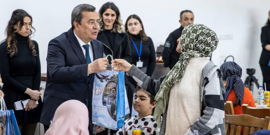 BATUR'DAN KADINLAR İÇİN DAYANIŞMA VURGUSU