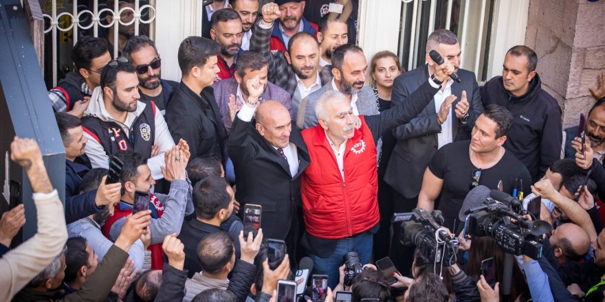 İZMİR'DE KORKULAN OLMADI..İZMİR BÜYÜKŞEHİR İZELMAN İLE ANLAŞTI