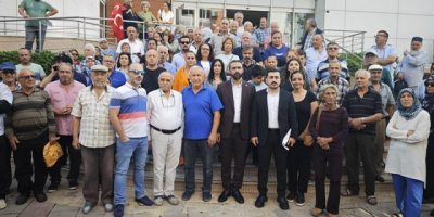 ÇİĞLİ'DE HALK ÇİĞLİ BELEDİYESİ'NE YÜRÜDÜ