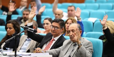 KONAK BELEDİYESİ'NDE 2024 YILI MALİ BÜTÇE ONAYLANDI