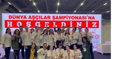 İZMİR'İN LİSELİ AŞÇILARI MADALYA BIRAKMADI