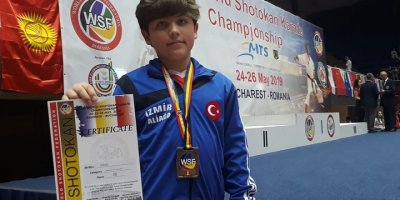 FOÇALI MİNİK KAAN ROMANYA’ DA TARİH YAZDI