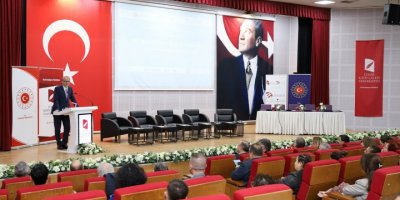 KATİP ÇELEBİ ÜNİVERSİTESİ'NDE TÜRKİYE VE BALKANLAR SEMPOZYUMU BAŞLADI