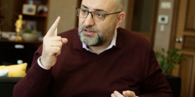 GÖKÇE: 'İZMİR'DE YAŞAYANLARIN YÜZDE 95'İNİN KONUT SAHİBİ OLMA ŞANSI YOK'