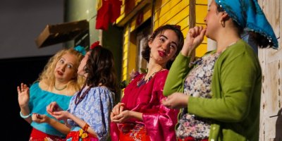 GAZİEMİR'DE GIRGIRİYE İLE KAHKAHA TUFANI