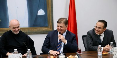 BAKIN CEMİL BEY KENDİ İÇİN NE DİLEDİ. BENDE BEHÇET UZ GİBİ OLMAK İSTİYORUM.