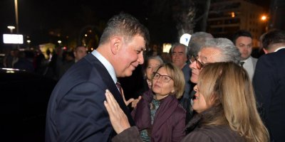 CEMİL TUGAY'DAN HAMZA DAĞ'A 'BALTALI AĞAÇ' ELEŞTİRİSİ