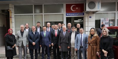 HAMZA DAĞ: “İZMİR’DE BİR TANE KÜTÜPHANE YOK”