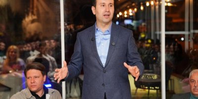 AK PARTİ KARŞIYAKA ADAYI ÇİFTÇİOĞLU KARŞIYAKA'NIN ALTINI OTOPARKA ÇEVİRECEK