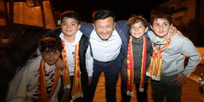 HAMZA DAĞ: “İZMİR’İ ATATÜRK’ÜN HAYALİNDEKİ GİBİ YAPMAK İSTİYORUZ”