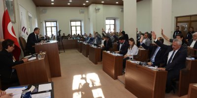 URLA’DA YENİ DÖNEMİN İLK MECLİS TOPLANTISI GERÇEKLEŞTİ