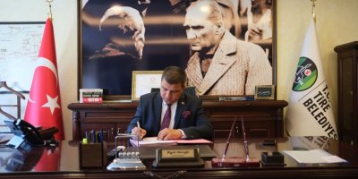 TİRE BELEDİYESİ'NDE TAŞLAR YERİNDEN OYNADI