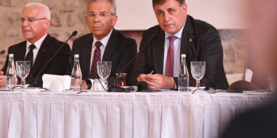 CEMİL TUGAY: İZMİR'İN KALKINMASI İÇİN ÇALIŞACAĞIZ' AYNI KARŞIYAKA'DAKİ GİBİ