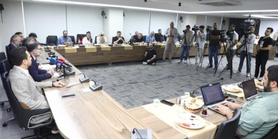 AK PARTİ İZMİR GAZETECİLERLE BULUŞTU