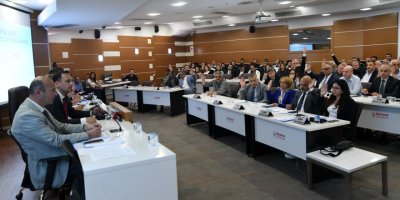 BORNOVA BELEDİYESİ'NDE HESAPLAR TUTTU