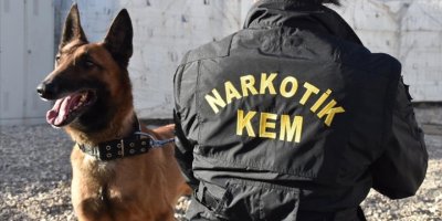 İZMİR'DE UYUŞTURUCU OPERASYONU. TAM 76 BİN ADET.