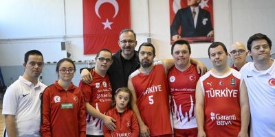 İZMİR MİLLETVEKİLİ KASAPOĞLU'DAN 19 MAYIS ATATÜRK’Ü ANMA, GENÇLİK VE SPOR BAYRAMI MESAJI