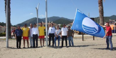 MENDERES SAHİLLERİNE MAVİ BAYRAK ÇEKİLDİ