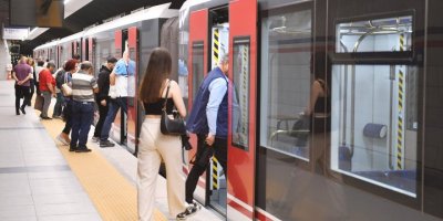 İZMİR METROSU 1 MİLYAR 400 MİLYON KİŞİ TAŞIDI