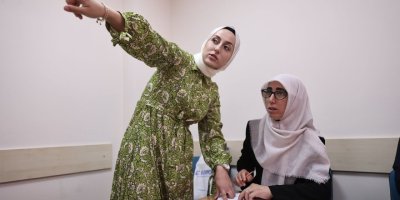 KONAK'TA OKUMANIN YAŞI YOK