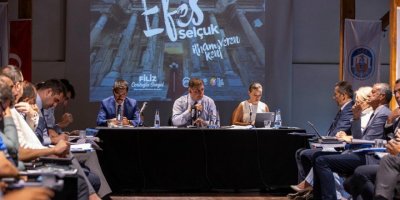 CEMİL TUGAY SELÇUK'TA KONUŞTU