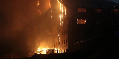 BOLU'DA 76 KİŞİ YANARAK ÖLDÜ. OTELDE FACİA GÖZ GÖRE GÖRE GELDİ..