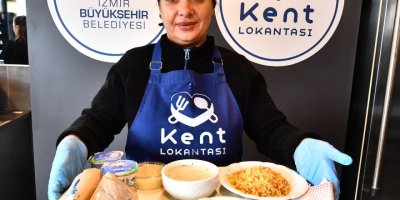 İZMİR'DE ASKIDA YEMEK DAYANIŞMASI