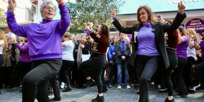 KARŞIYAKA BELEDİYESİ'NDE İŞLER AYNA...BAŞKAN YILDIZ'DAN HARMANDALI ŞOV