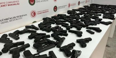 ÇEŞME LİMANI'NDA SİLAH OPERASYONU