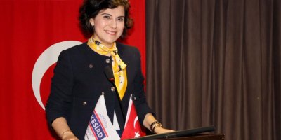 İZMİR İŞ DÜNYASI 23 NİSAN'I KUTLADI