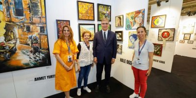İZMİR SANAT VE ANTİKA FUARI KAPILARINI AÇTI